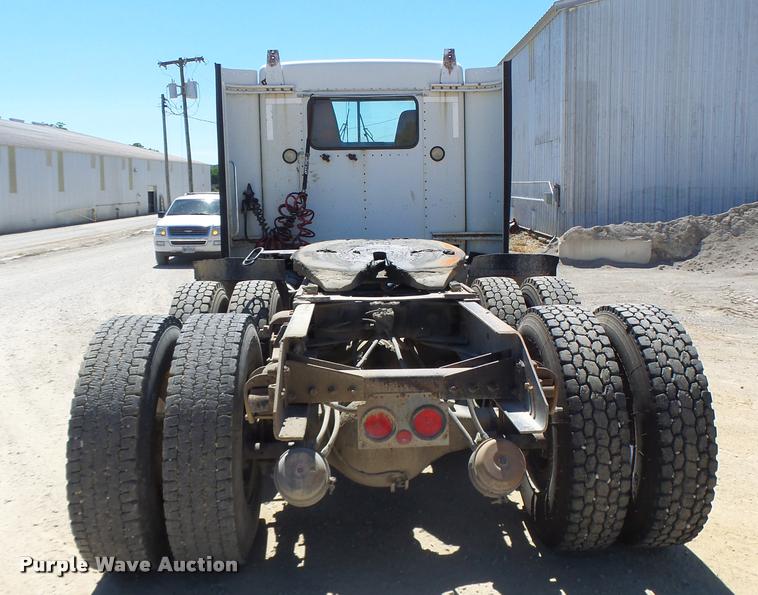 image for item DB5757 1990 Kenworth T400 semi truck