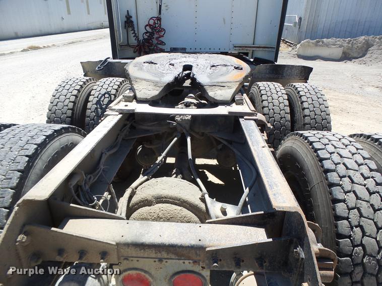 image for item DB5757 1990 Kenworth T400 semi truck