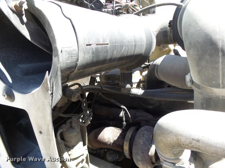 image for item DB5757 1990 Kenworth T400 semi truck