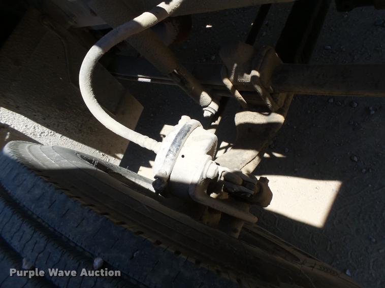 image for item DB5757 1990 Kenworth T400 semi truck