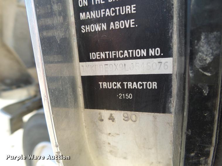 image for item DB5757 1990 Kenworth T400 semi truck