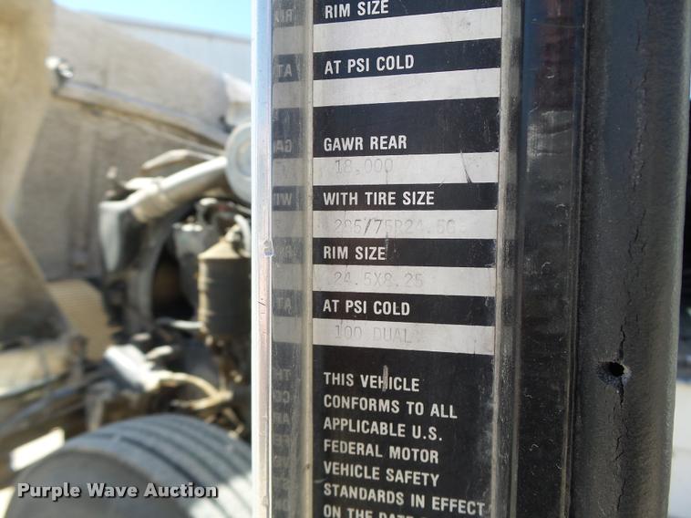 image for item DB5757 1990 Kenworth T400 semi truck