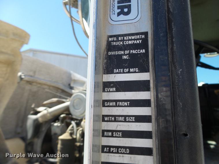 image for item DB5757 1990 Kenworth T400 semi truck