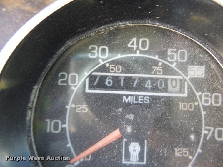 image for item DB5757 1990 Kenworth T400 semi truck