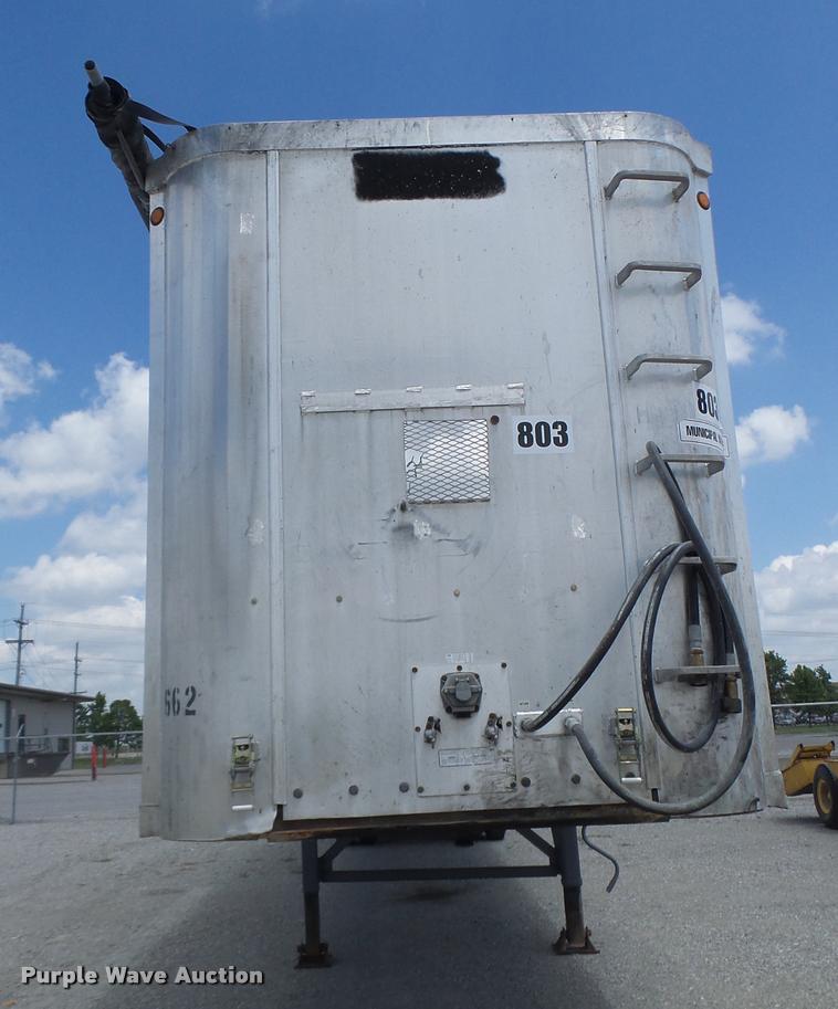 image for item DB5767 2002 Manac 38245130 walking floor trailer