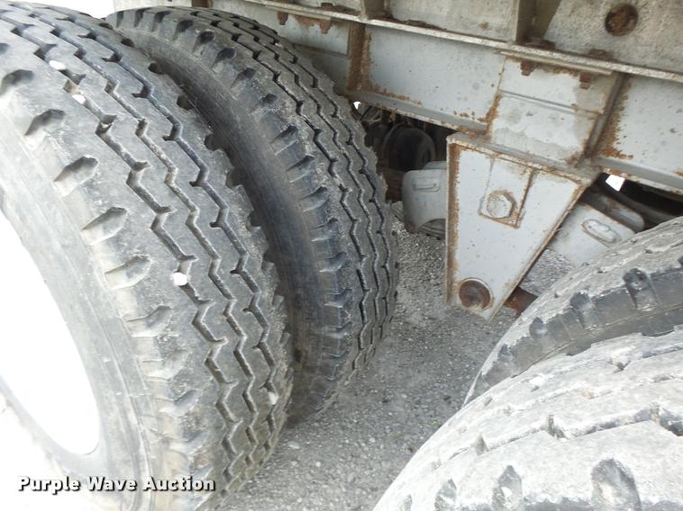 image for item DB5767 2002 Manac 38245130 walking floor trailer