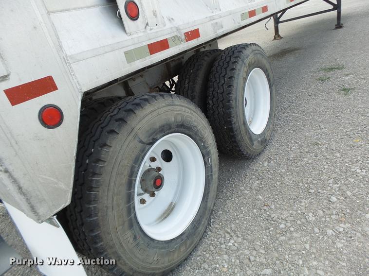 image for item DB5767 2002 Manac 38245130 walking floor trailer