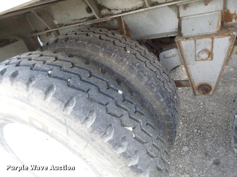 image for item DB5767 2002 Manac 38245130 walking floor trailer