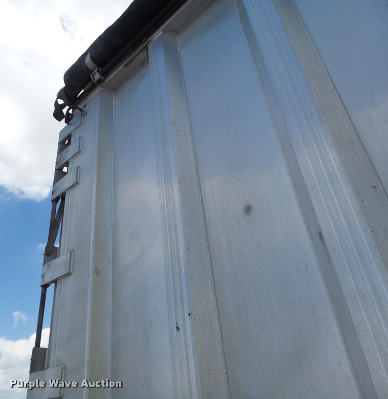 image for item DB5767 2002 Manac 38245130 walking floor trailer