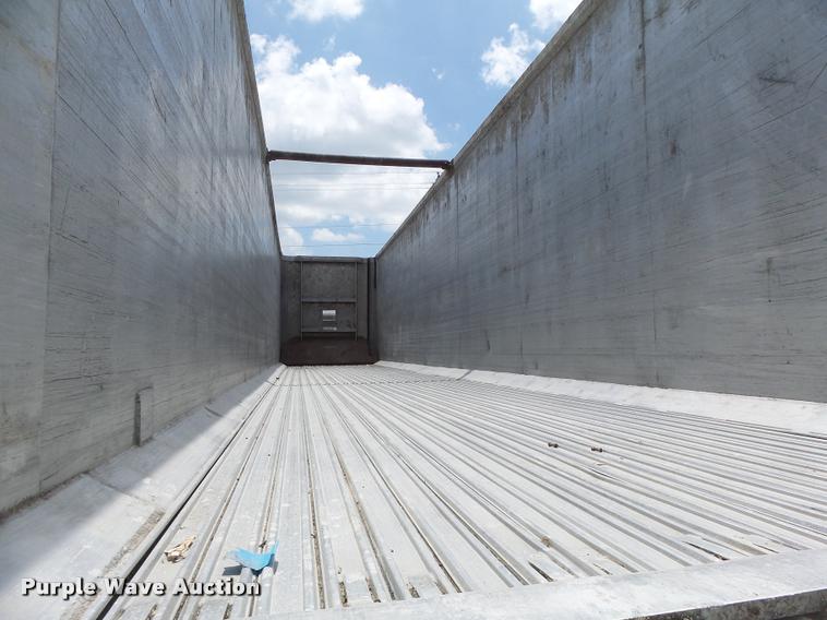 image for item DB5767 2002 Manac 38245130 walking floor trailer