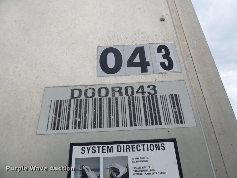 image for item DB5776 2002 Utility Trailers curtain sided trailer