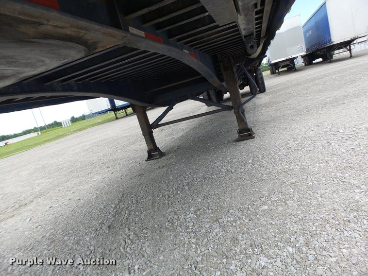 image for item DB5776 2002 Utility Trailers curtain sided trailer