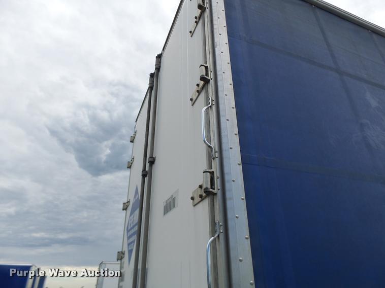 image for item DB5776 2002 Utility Trailers curtain sided trailer