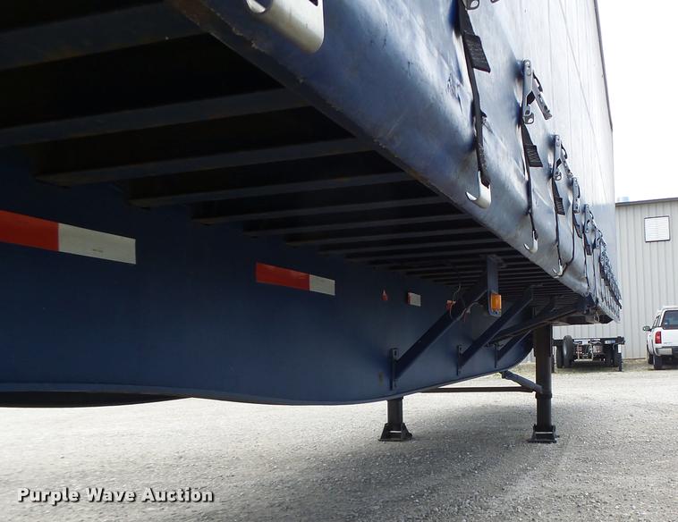 image for item DB5776 2002 Utility Trailers curtain sided trailer