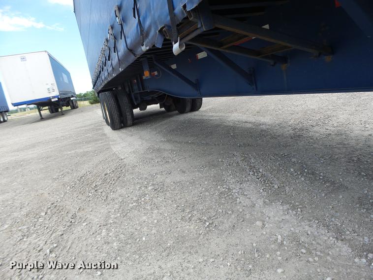 image for item DB5776 2002 Utility Trailers curtain sided trailer
