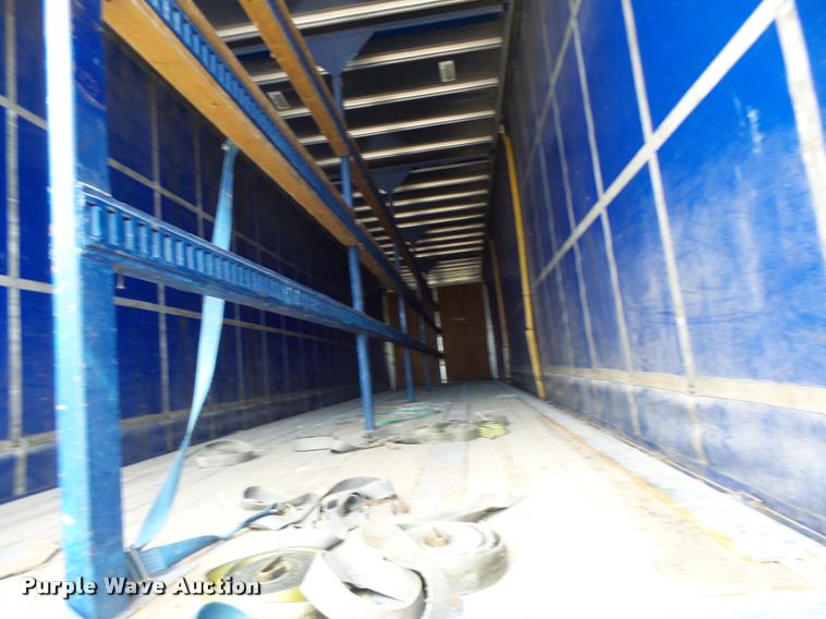 image for item DB5776 2002 Utility Trailers curtain sided trailer