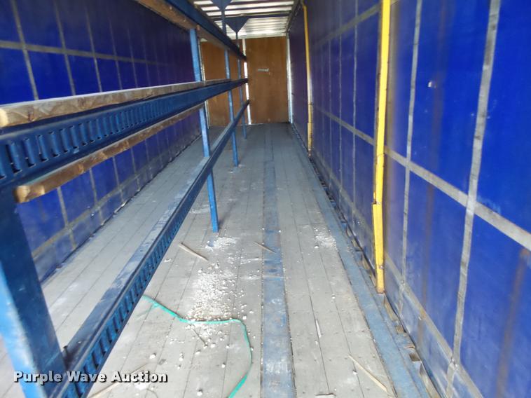 image for item DB5776 2002 Utility Trailers curtain sided trailer