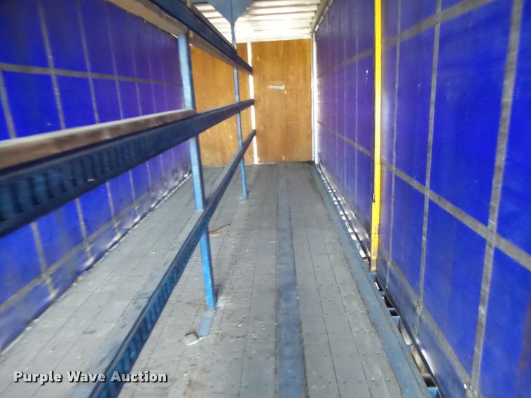 image for item DB5776 2002 Utility Trailers curtain sided trailer