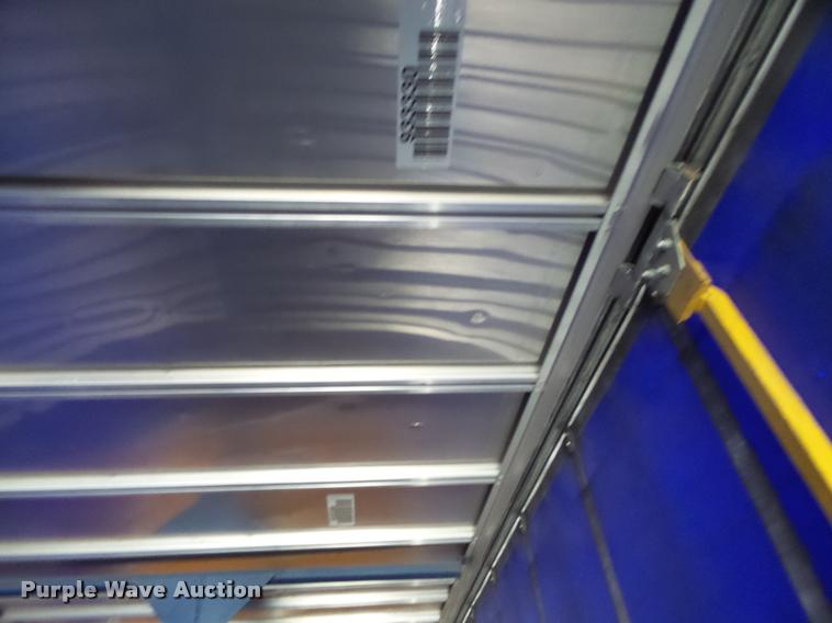 image for item DB5776 2002 Utility Trailers curtain sided trailer