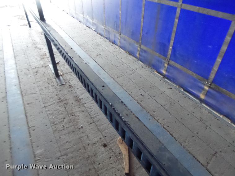 image for item DB5776 2002 Utility Trailers curtain sided trailer