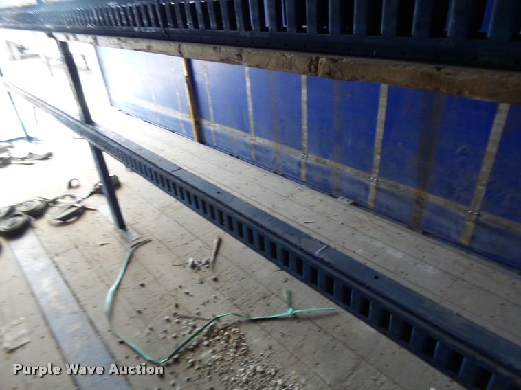 image for item DB5776 2002 Utility Trailers curtain sided trailer