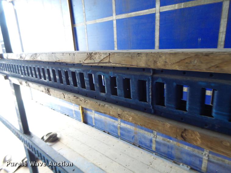 image for item DB5776 2002 Utility Trailers curtain sided trailer