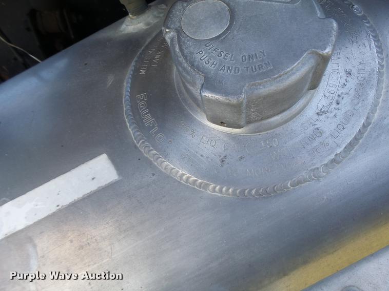 image for item DB5779 1999 Freightliner FLD112 semi truck