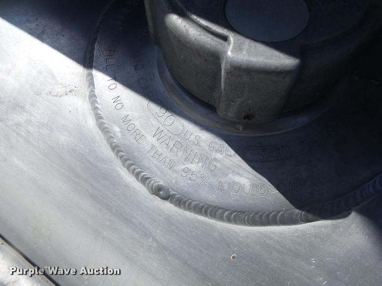 image for item DB5779 1999 Freightliner FLD112 semi truck