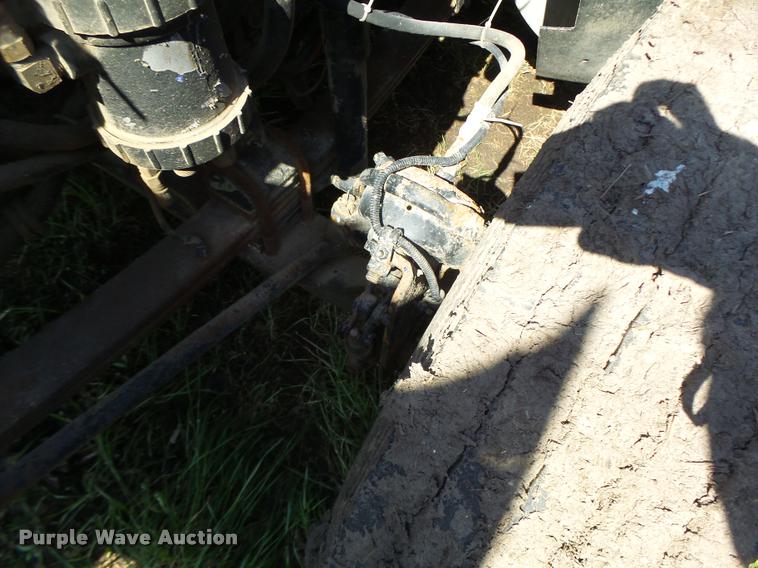 image for item DB5779 1999 Freightliner FLD112 semi truck