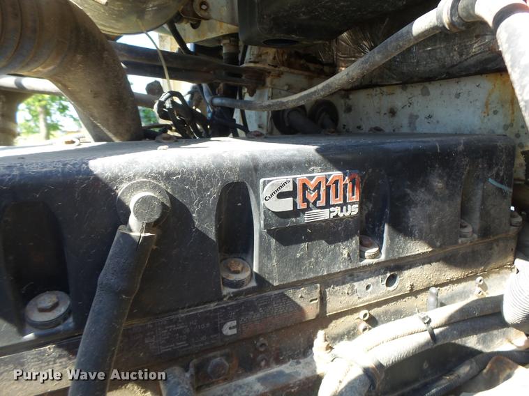 image for item DB5779 1999 Freightliner FLD112 semi truck