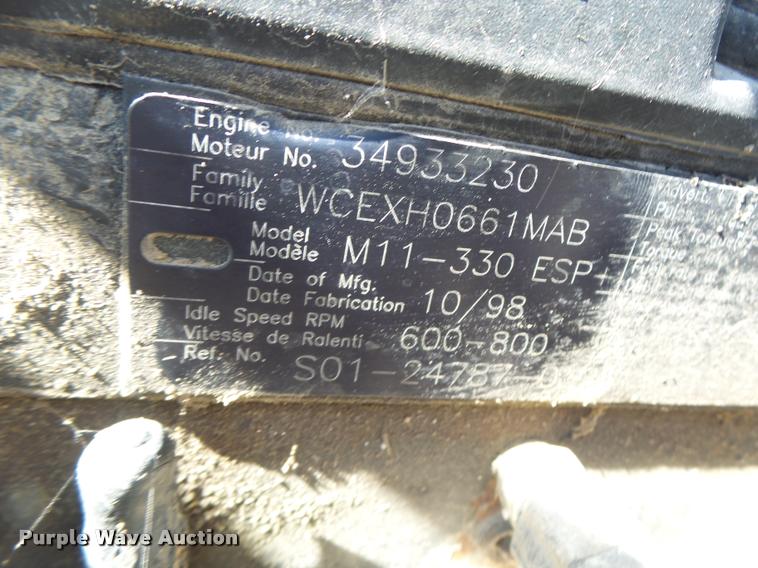 image for item DB5779 1999 Freightliner FLD112 semi truck