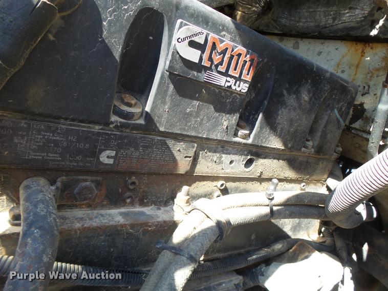 image for item DB5779 1999 Freightliner FLD112 semi truck