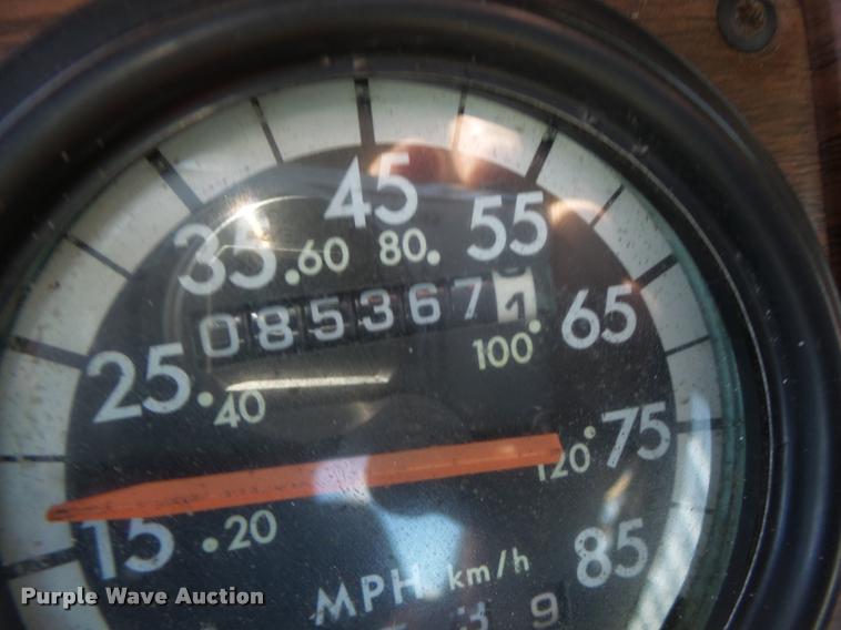 image for item DB5779 1999 Freightliner FLD112 semi truck