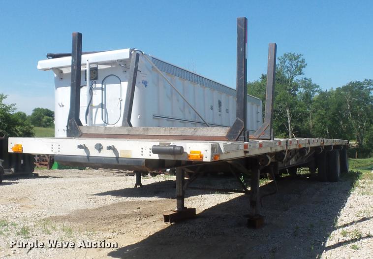 image for item DJ9518 2000 Transcraft flatbed trailer