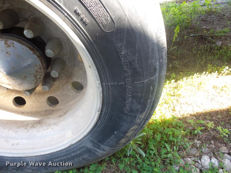 image for item DJ9518 2000 Transcraft flatbed trailer