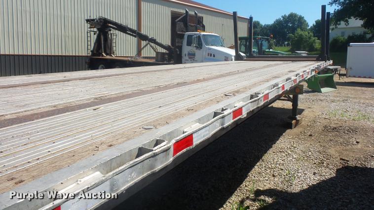 image for item DJ9518 2000 Transcraft flatbed trailer