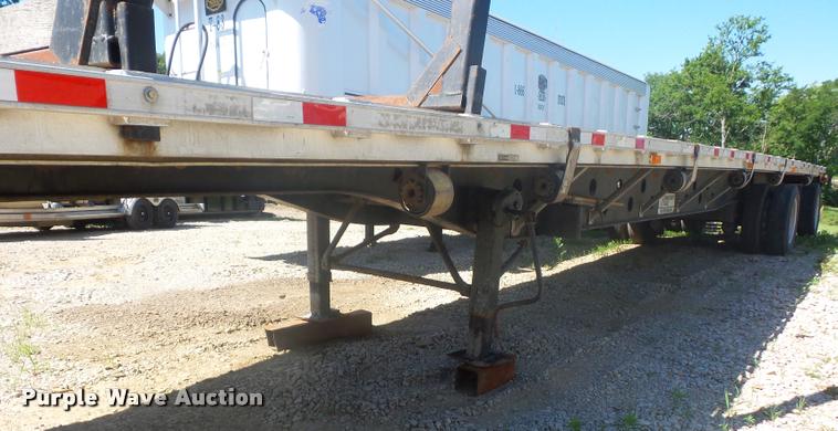 image for item DJ9518 2000 Transcraft flatbed trailer