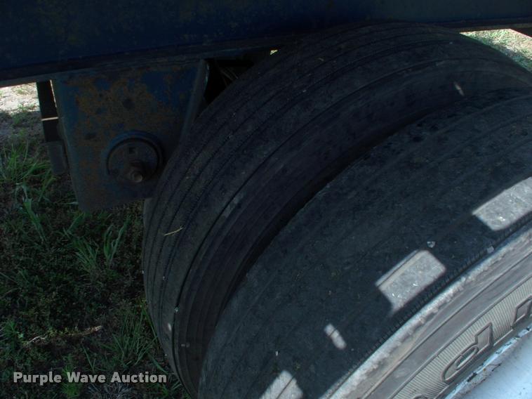 image for item DK9697 1998 Utility flatbed trailer