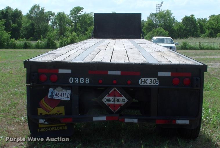 image for item DK9698 2000 Lufkin FL-11 flatbed trailer