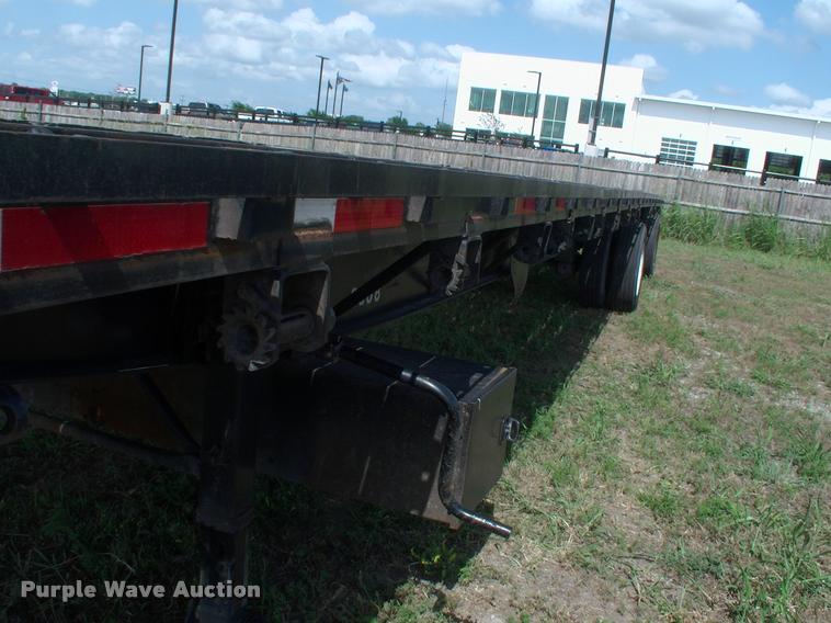 image for item DK9698 2000 Lufkin FL-11 flatbed trailer