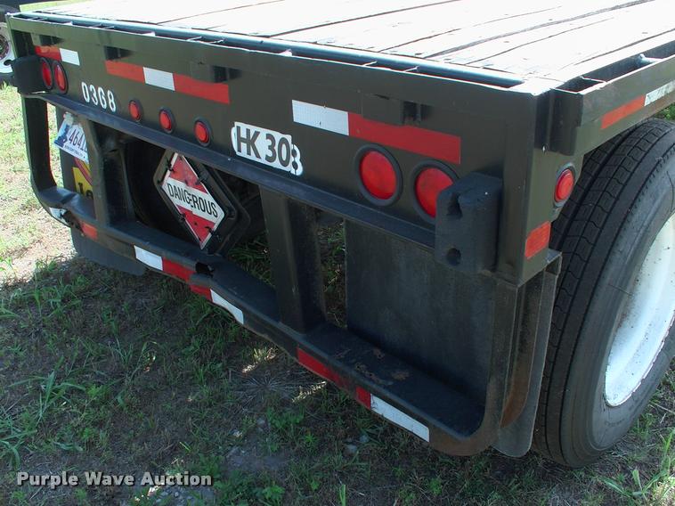 image for item DK9698 2000 Lufkin FL-11 flatbed trailer