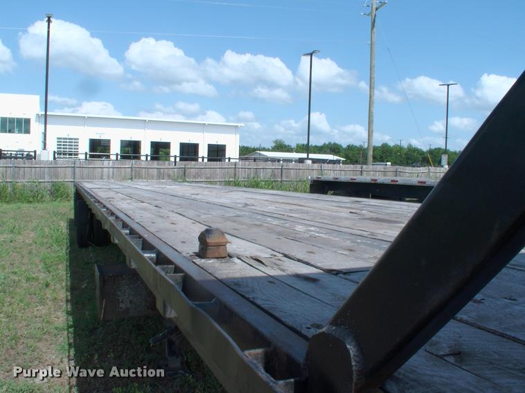 image for item DK9698 2000 Lufkin FL-11 flatbed trailer