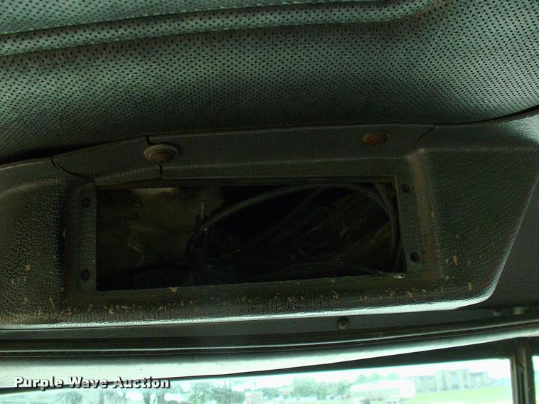 image for item DK9719 1989 Mack R690ST semi truck