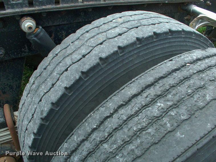 image for item DK9719 1989 Mack R690ST semi truck