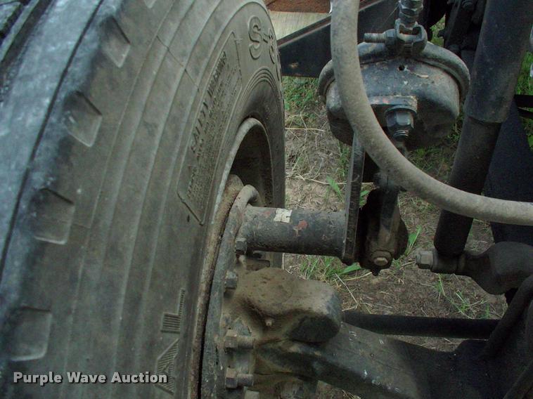 image for item DK9719 1989 Mack R690ST semi truck