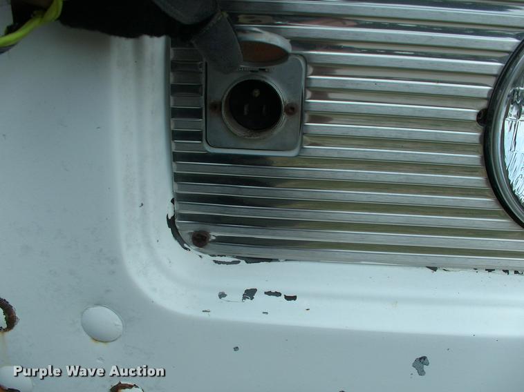 image for item DK9719 1989 Mack R690ST semi truck