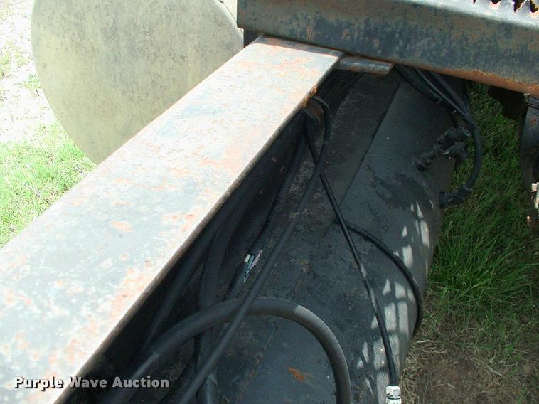 image for item DK9719 1989 Mack R690ST semi truck