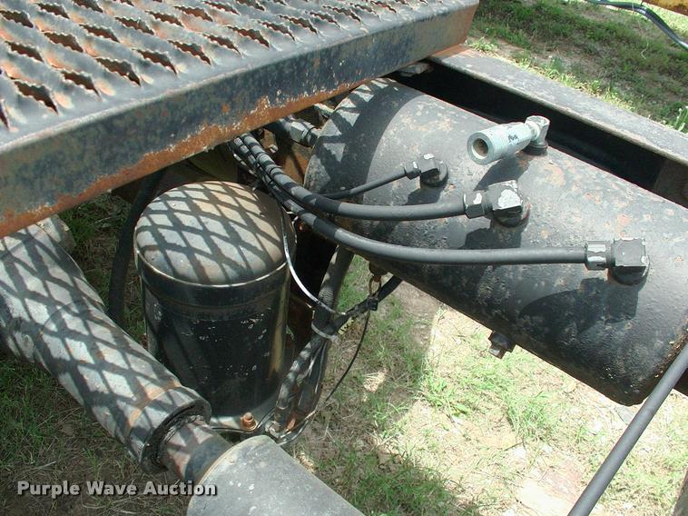 image for item DK9719 1989 Mack R690ST semi truck