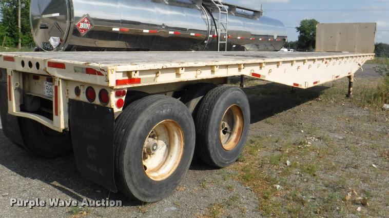 image for item K5918 1979 Utility flatbed trailer