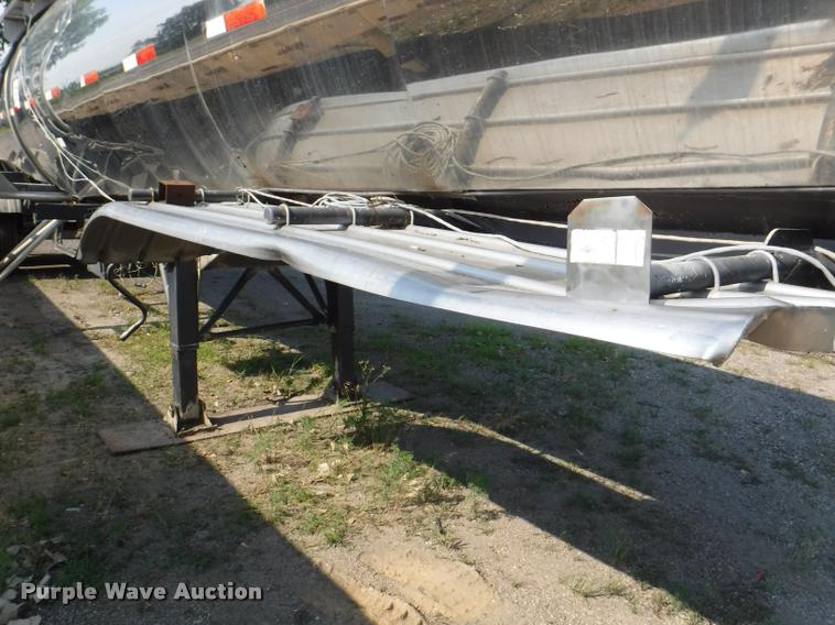 image for item K5919 1976 Acro tanker trailer